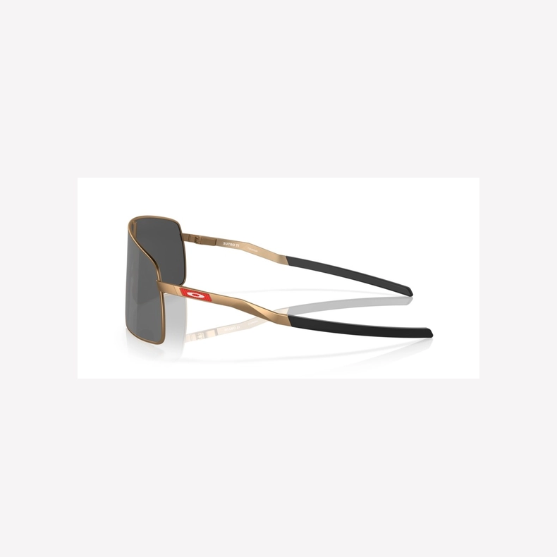 Oakley Sutro TI Patrick Mahomes II Collection Matte Gold Prizm Black