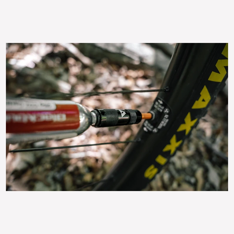 KOM CYCLING Tire Repair Tool PRO (Black